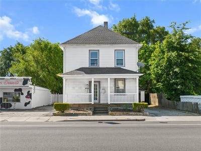 /international/us/1428-park-avenue-cranston-ri-110107517206/