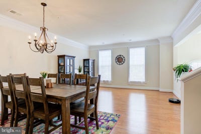 /international/us/15160-kentshire-drive-woodbridge-va-110107834064/