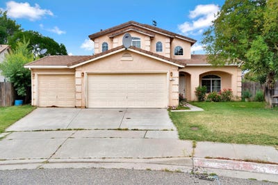 /international/us/120-cedar-court-chowchilla-ca-110107843649/
