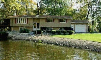 /international/us/41511-n-country-club-drive-antioch-il-110108267986/