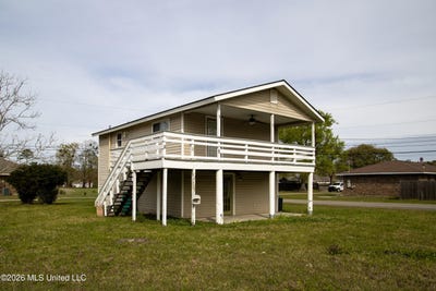 /international/us/924-washington-street-waveland-ms-110106534347/