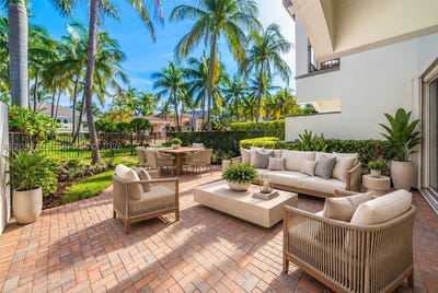 /international/us/887-spinnaker-dr-w-hollywood-fl-110119966624/