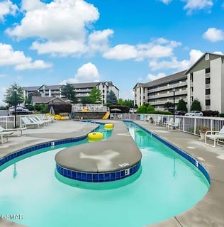 /international/us/205-ogle-drive-pigeon-forge-tn-110107870100/