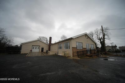 /international/us/77-throckmorton-street-freehold-nj-110108535319/