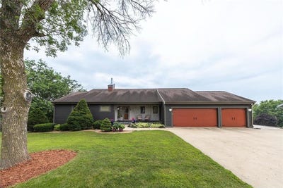 /international/us/9-island-heights-court-ne-pine-island-mn-110101320664/?lang=en
