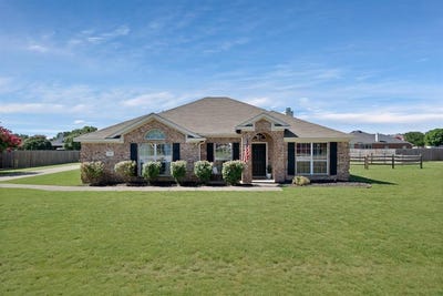 /international/us/105-langley-court-aledo-tx-110101267191/