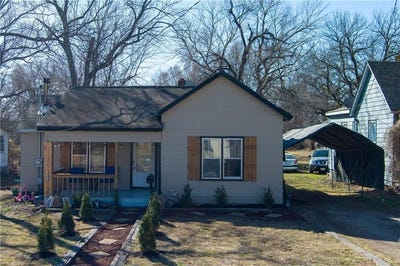 /international/us/604-e-franklin-street-clinton-mo-110106126125/