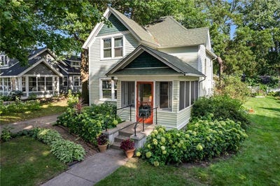 /international/us/2297-4th-street-white-bear-lake-mn-110108588615/