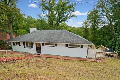 /international/us/1416-longridge-road-charleston-wv-110110298420/
