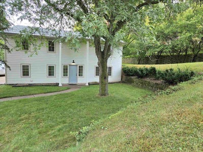 /international/us/4860-skyline-drive-sioux-city-ia-110119959820/