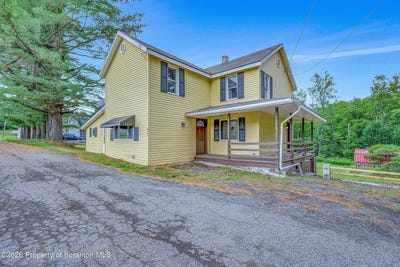 /international/us/623-hillside-street-richmondale-pa-110119924808/