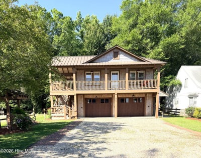 /international/us/2704-waccamaw-shores-road-lake-waccamaw-nc-110108739435/