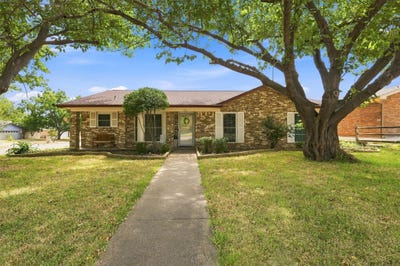 /international/us/216-old-hickory-drive-irving-tx-110110335595/