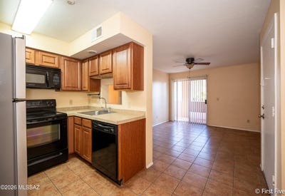 /international/us/1810-e-blacklidge-drive-tucson-az-110104873035/
