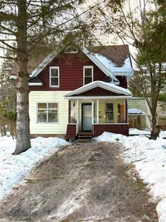 /international/us/468-n-main-street-liberty-ny-110105906857/