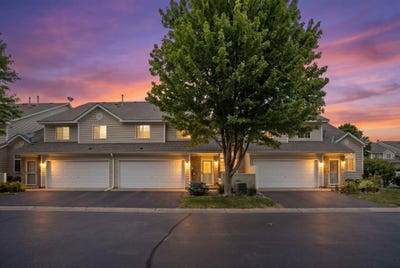 /international/us/8854-spring-lane-woodbury-mn-110108876925/