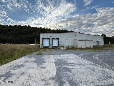 /international/us/879-route-cambridge-ny-110101891244/