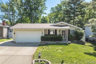 /international/us/32-oak-knoll-drive-st-peters-mo-110107870317/