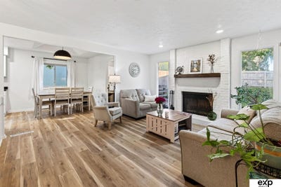 /international/us/8502-s-143rd-street-omaha-ne-110110363403/