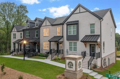 /international/us/634-oakleaf-grove-lane-sugar-hill-ga-110107196064/