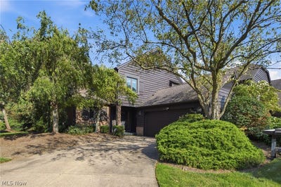 /international/us/815-brick-mill-run-westlake-oh-110119634863/