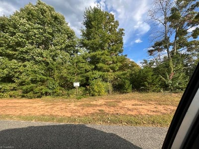 /international/us/00-westbridge-place-mount-airy-nc-110079286364/