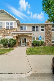 /international/us/1307-se-university-avenue-waukee-ia-110105796106/