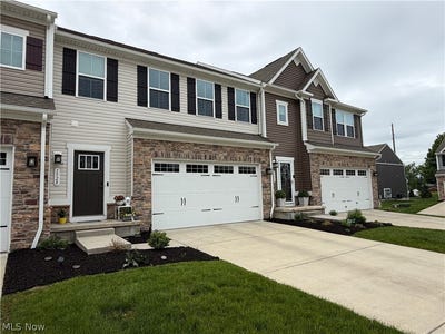 /international/us/1528-spruce-hill-drive-stow-oh-110108282486/