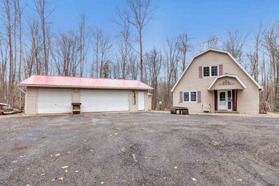 /international/us/14684-buckshot-road-lakewood-wi-110107376314/