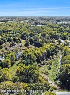 /international/us/e-round-lake-road-dewitt-mi-110102885849/