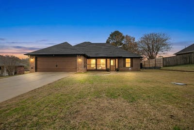 /international/us/202-spring-valley-queen-city-tx-110104329498/