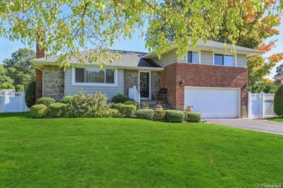 /international/us/41-eaton-road-syosset-ny-110107488334/