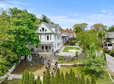 /international/us/21-wendover-road-yonkers-ny-110109114531/