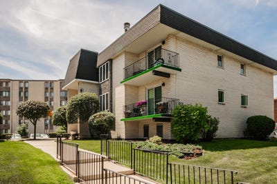/international/us/4041-w-97th-street-oak-lawn-il-110108570085/