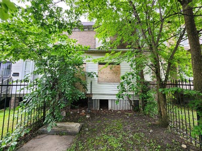 /international/us/10525-s-corliss-avenue-chicago-il-110119702847/