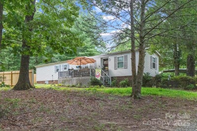 /international/us/1446-bridlewood-lane-morganton-nc-110101346948/?lang=id