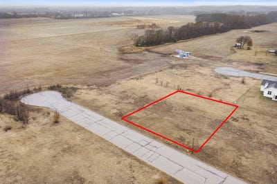 /international/us/1527-fern-lane-south-beloit-il-110075789601/