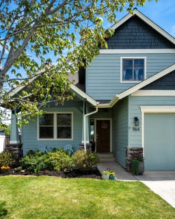 /international/us/964-sw-25th-lane-redmond-or-110099405368/