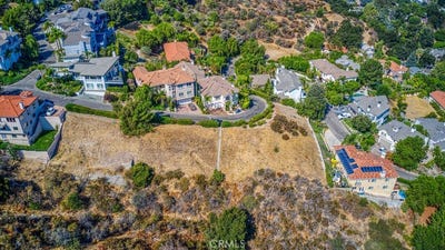/international/us/24844-bella-vista-newhall-ca-110100098186/