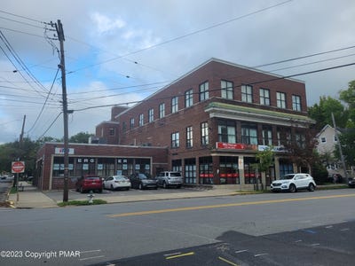 /international/us/912-main-street-stroudsburg-pa-110107395687/