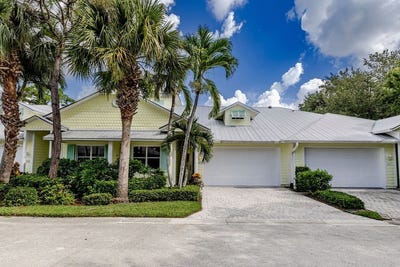 /international/us/427-pineapple-square-sw-vero-beach-fl-110104411915/