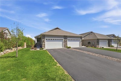 /international/us/8011-winfield-road-rockford-mn-110108069048/