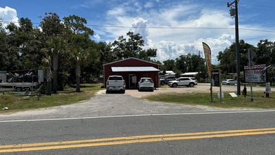 /international/us/1503-se-rives-ave-steinhatchee-fl-110109231886/