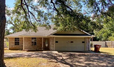 /international/us/805-lynn-street-bonham-tx-110110276549/