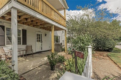 /international/us/17682-eastbrook-trail-chagrin-falls-oh-110100000656/