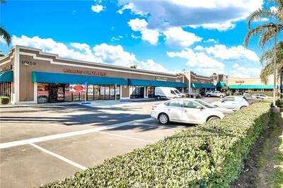 /international/us/10759-magnolia-riverside-ca-110105902109/