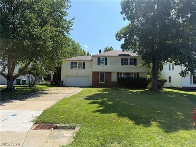 /international/us/4932-nan-linn-drive-richmond-heights-oh-110109958599/