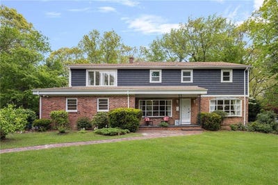 /international/us/1-gladridge-drive-east-greenwich-ri-110108034749/