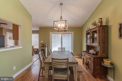 /international/us/308-redwood-court-harpers-ferry-wv-110101524913/?lang=pt
