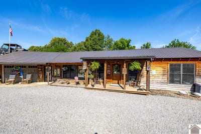 /international/us/879-moreland-road-eddyville-ky-110108905748/